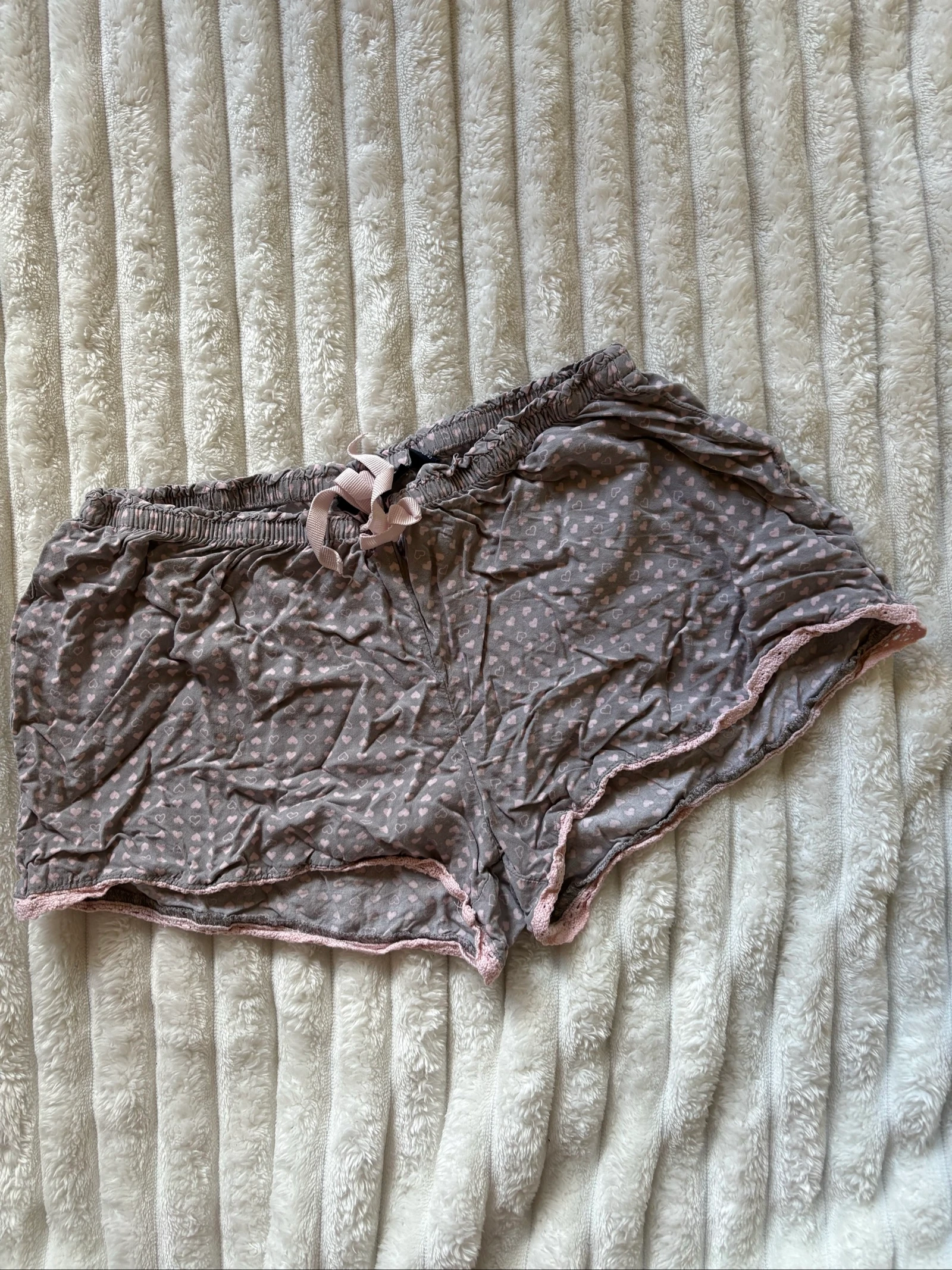 Petit short pyjama motif coeur
